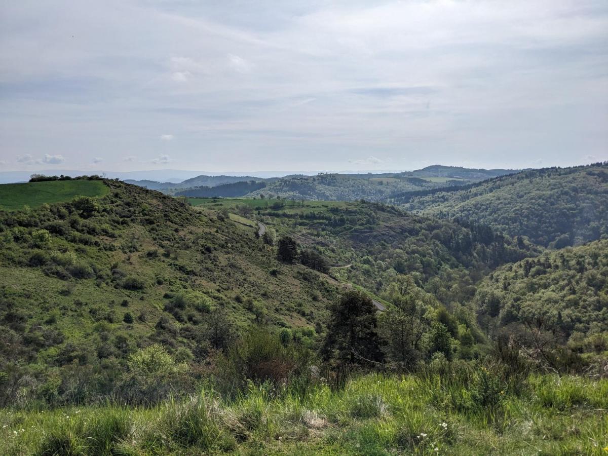 La Grange, Le Hameau Des Volcans - Deconnexion Face A La Vue Saint-Just-pres-Brioude Buitenkant foto